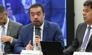 TSE retoma processo que pode cassar governador do Rio, Cláudio Castro