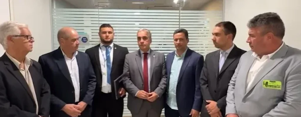 prefeitos-reuniao-cidennf-640x330